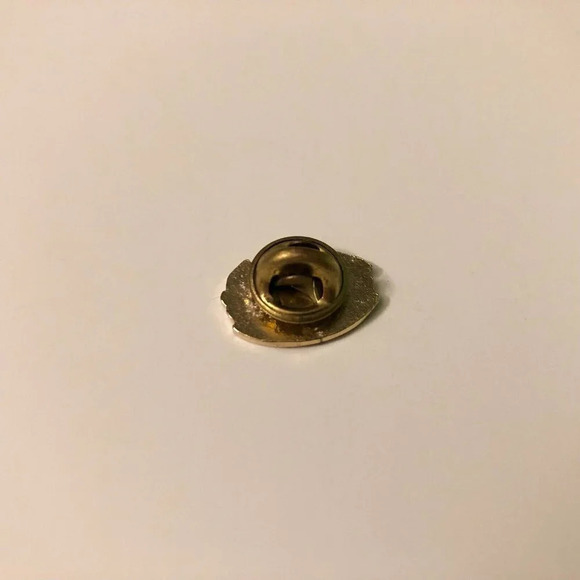 Vintage Prince  Rupert British Columbia Alberta Pacific Region Pins Enamel - Picture 6 of 16